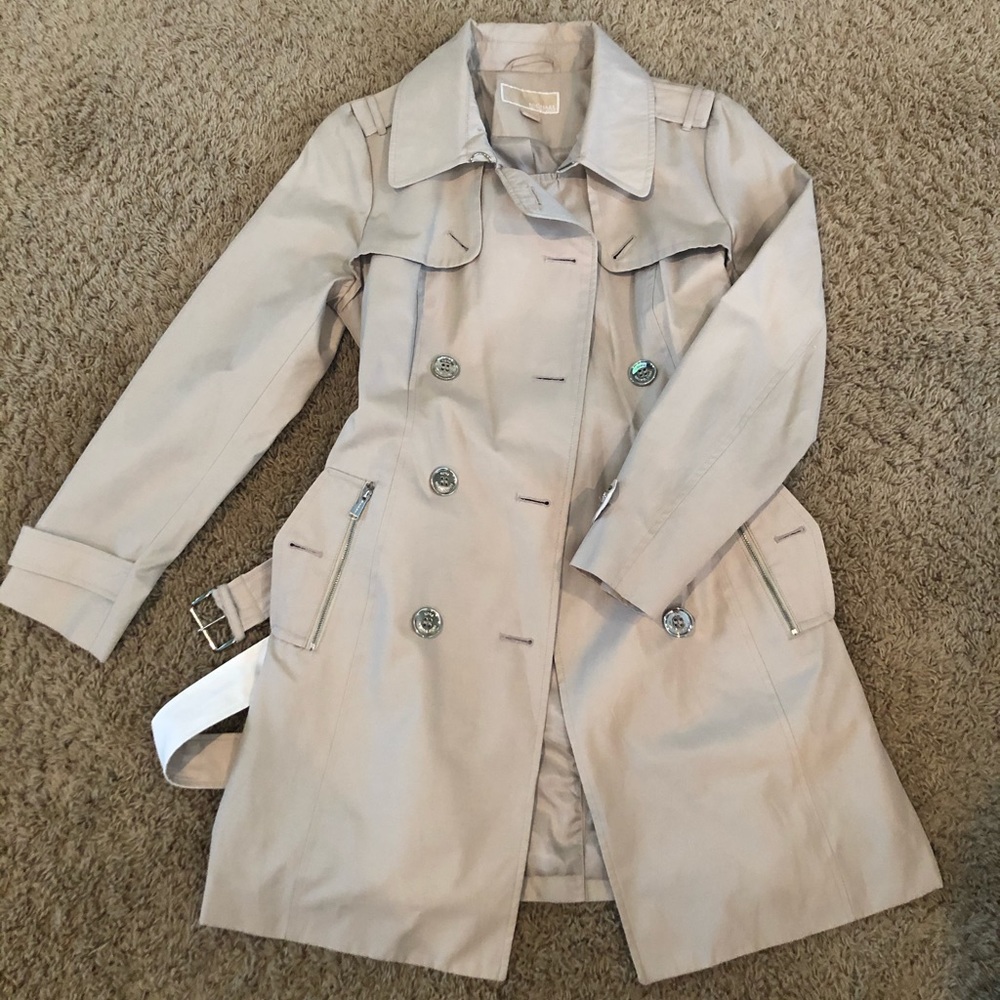 Michael Kors tan light weight coat